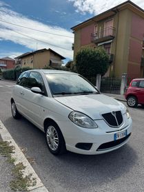Lancia Ypsilon 1.2 benzina 2009 OK NEOPATENTATI