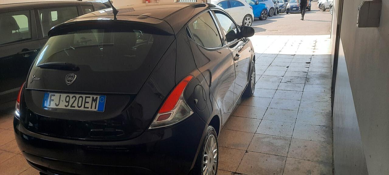 Lancia Ypsilon 1.3 MJT 16V 95 CV 5 porte S&S Mya