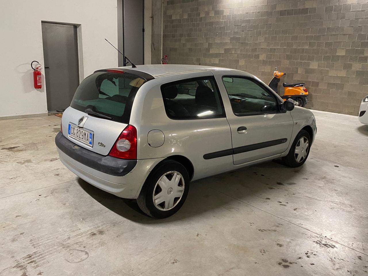 Renault Clio 1.2 cat 3 porte LIMITED