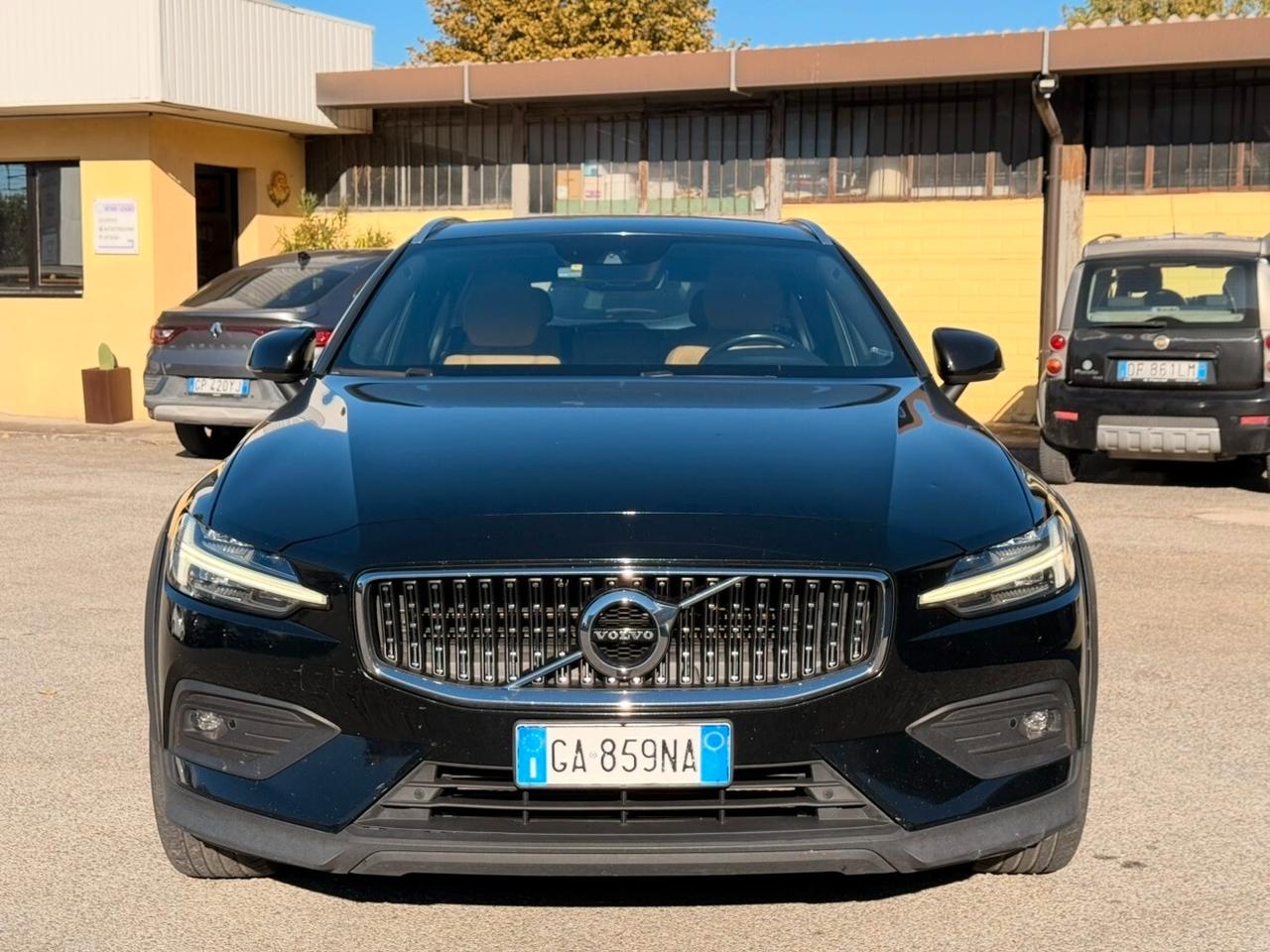 Volvo V60 Cross Country D4 AWD Geartronic Business Pro