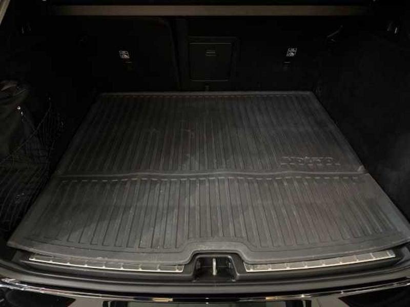 Volvo XC60 II 2022 2.0 b4 Plus Dark auto