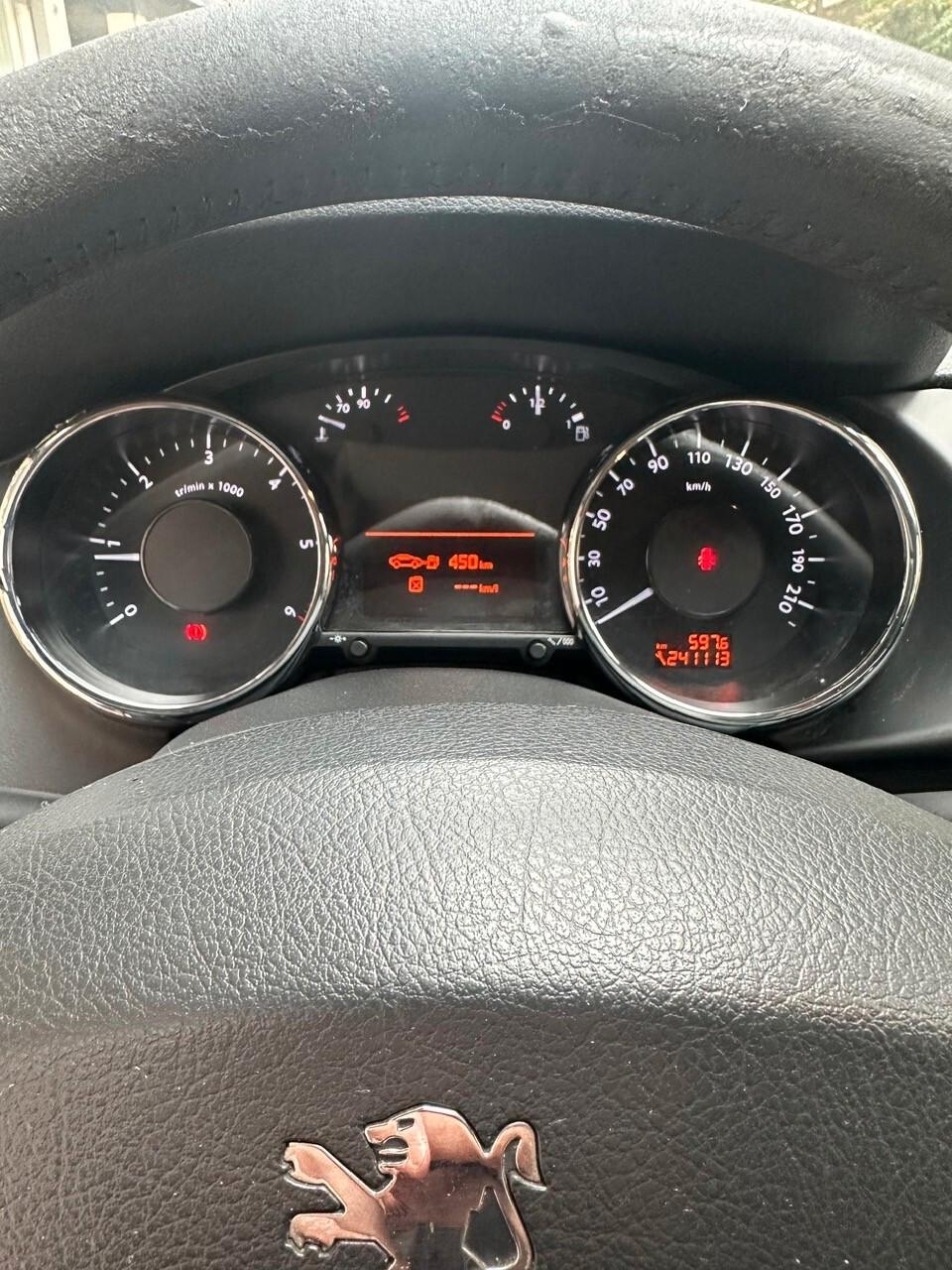 Peugeot 3008 1.6 HDi 110CV Outdoor