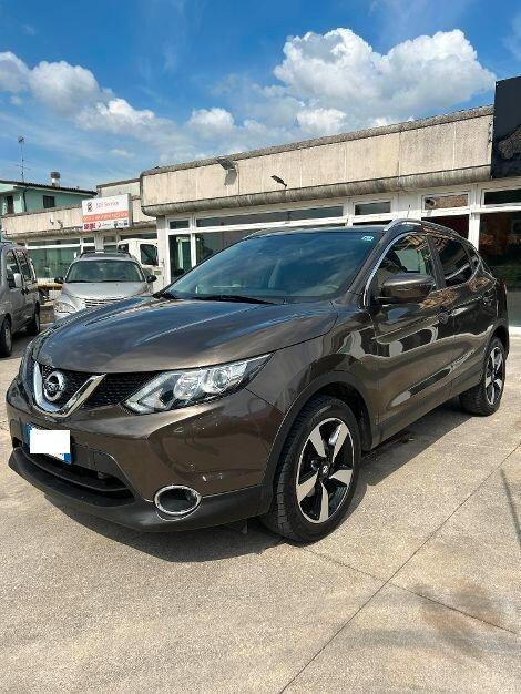 Nissan Qashqai 1.5 dCi Tekna 5 Porte