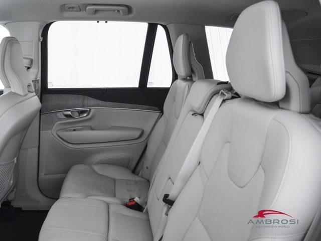 VOLVO XC90 2.0 b5 Plus Bright awd 7p.ti auto