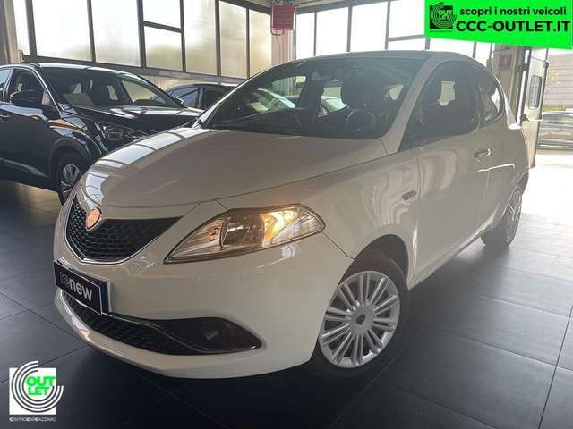 Lancia Ypsilon 1.2 Gold 69cv