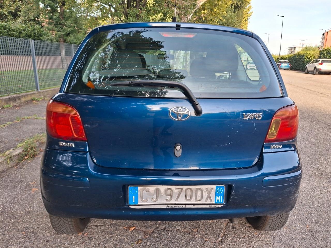 Toyota Yaris 1.0 benzina
