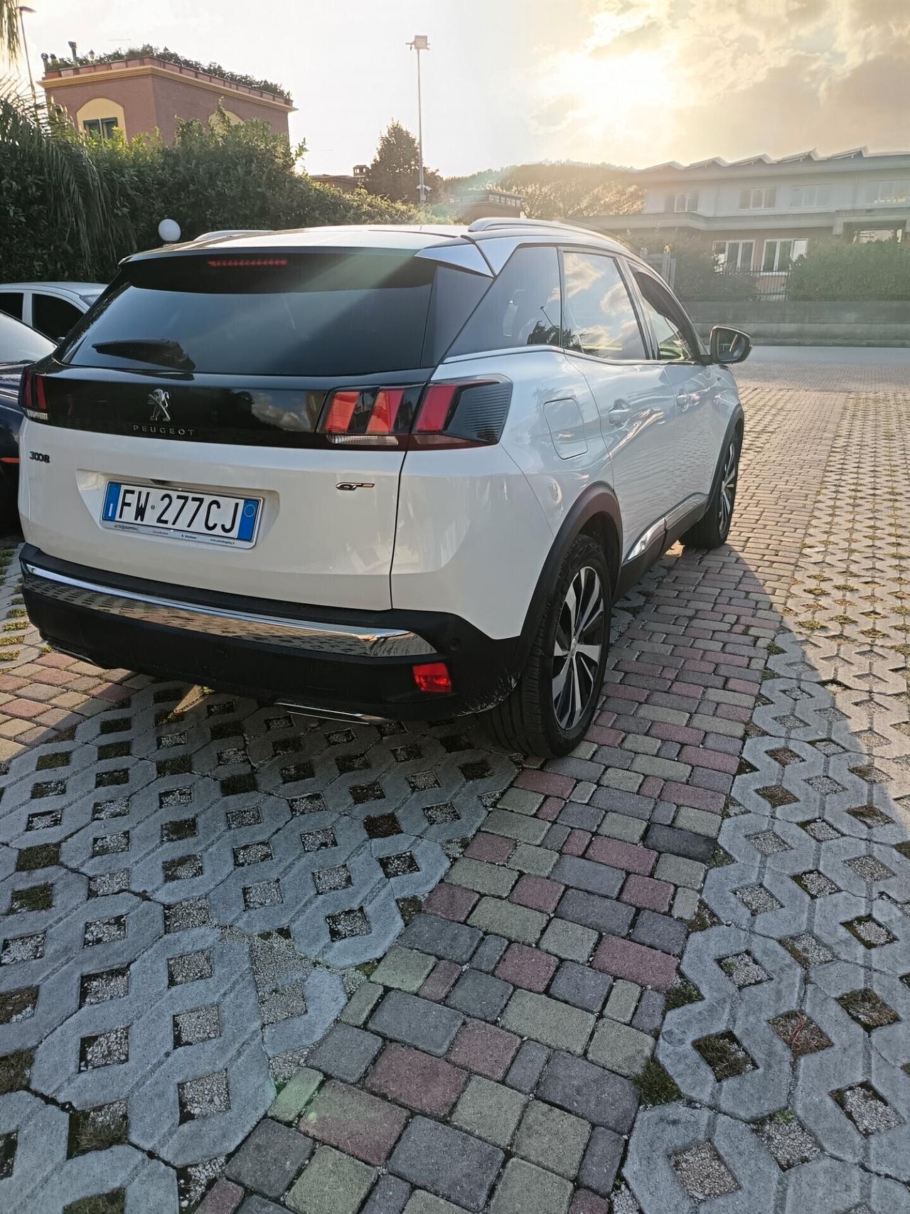 Peugeot 3008 BlueHDi 180 S&S EAT8 GT