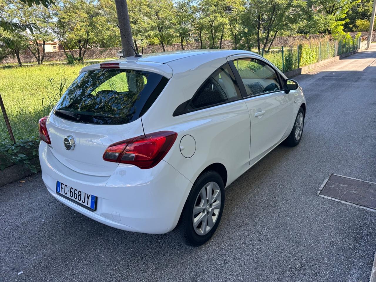 Opel Corsa 1.2 Coupé n-Joy