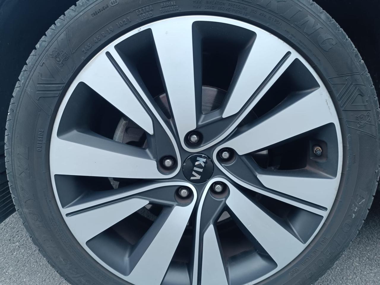 Kia Sportage 1.7 CRDI VGT 2WD high tech