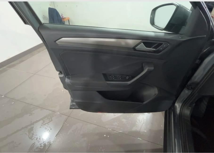 Volkswagen T-Roc 1.0 TSI Business BlueMotion Technology