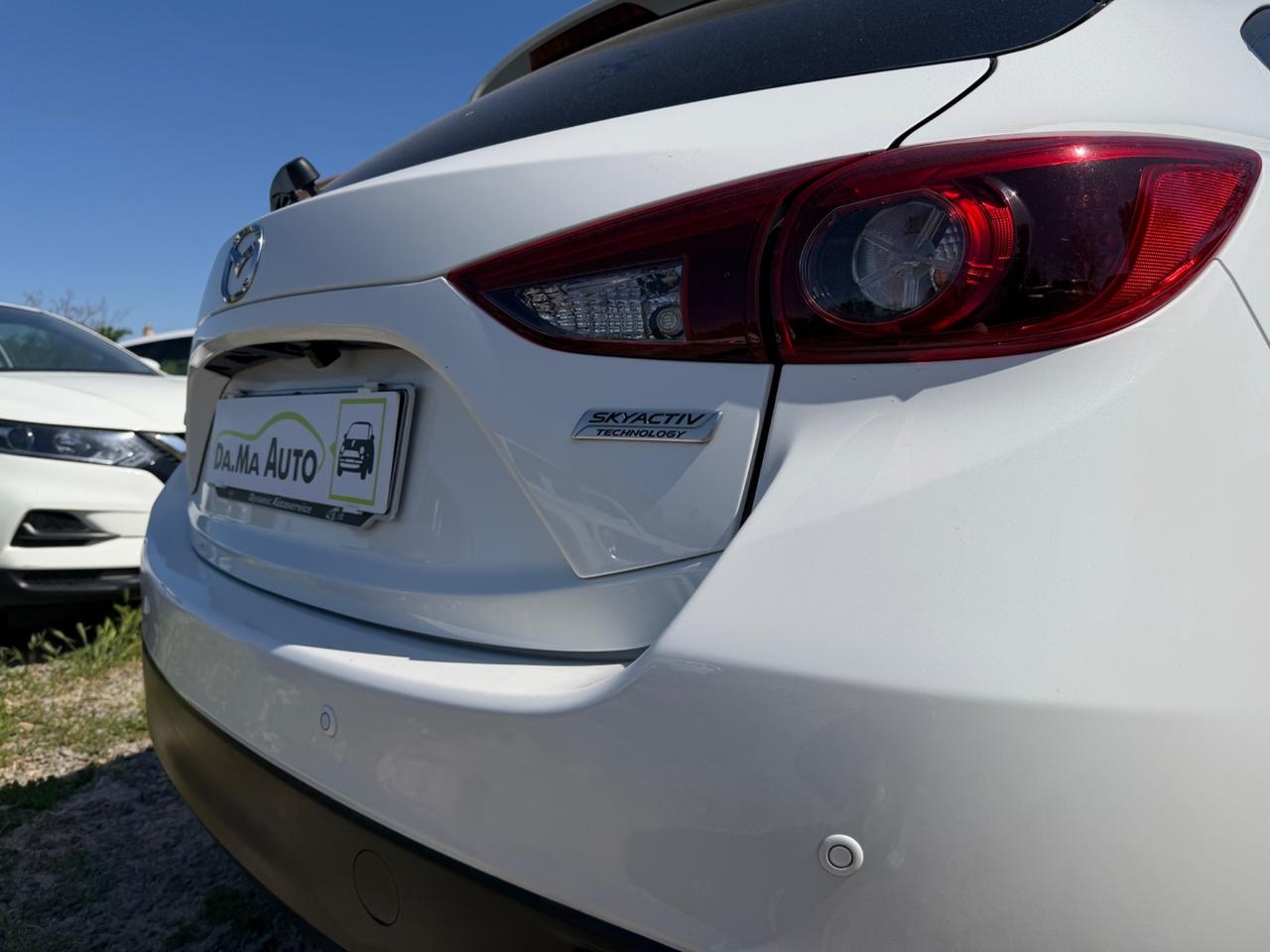 Mazda3 1.5 Skyactiv-D Exceed 2016