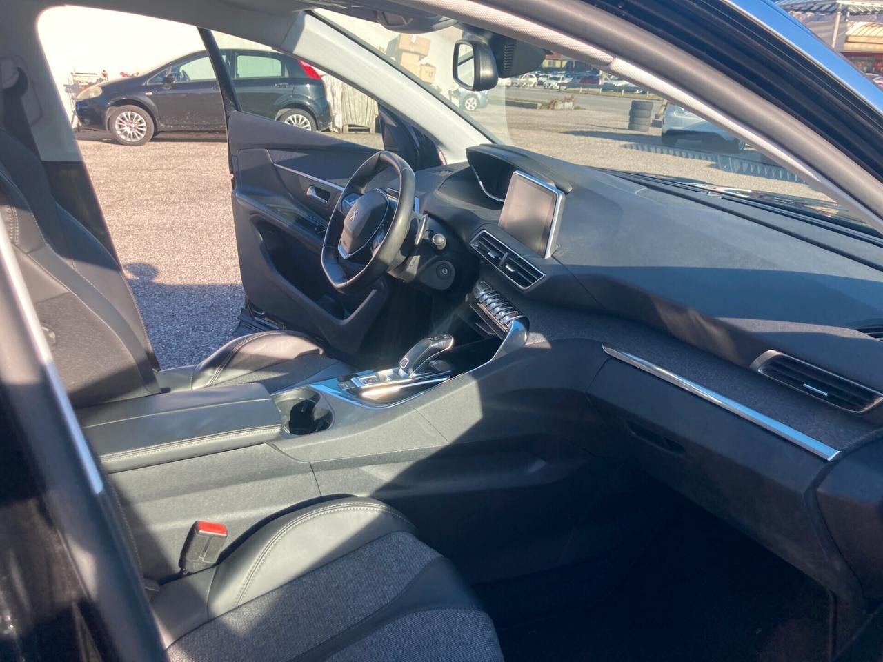 Peugeot 3008 BlueHDi 120 S&S Business