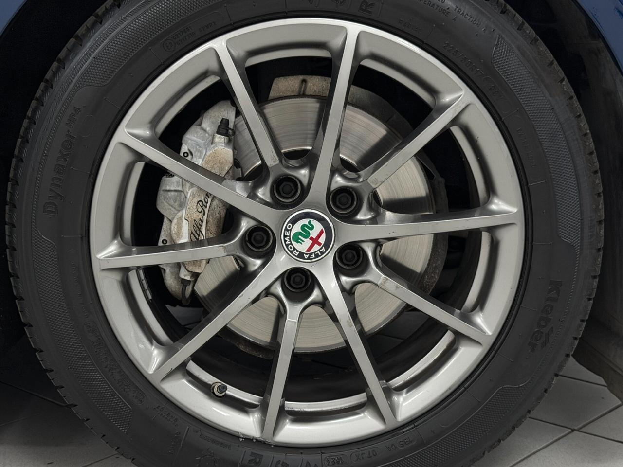 Alfa Romeo Giulia 2.2 TD 150 CV SUPER KIT DISTRIBUZIONE ESEGUITO A 109000 KM GOMME NUOVE - CARFAX VISIBILE DALLE FOTO
