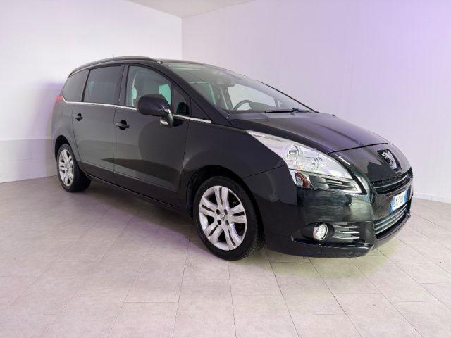 PEUGEOT 5008 1.6 HDi 112CV Business