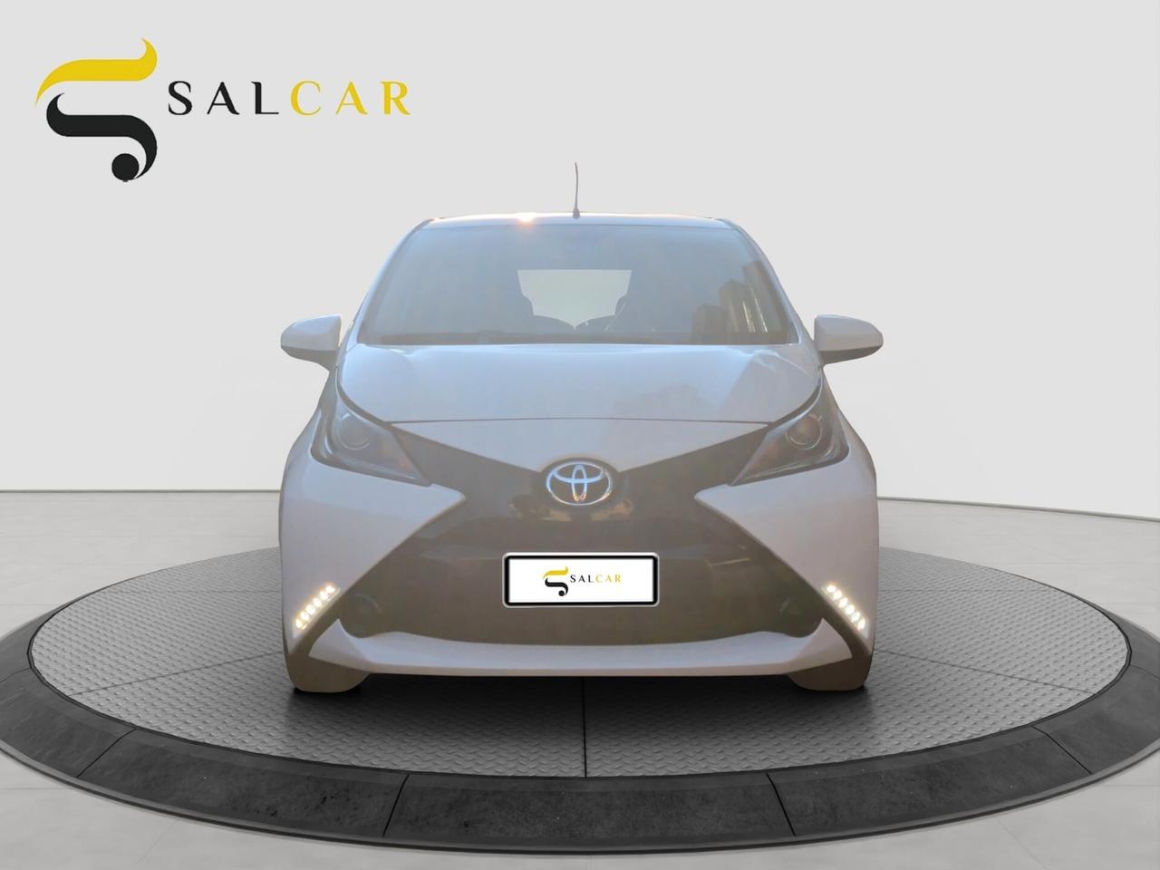 Toyota Aygo 1.0 VVT-i 69 CV 5 porte x-play TSS 2018