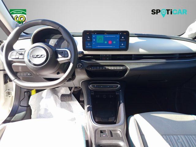 FIAT 600 Hybrid 110 CV DCT MHEV La Prima