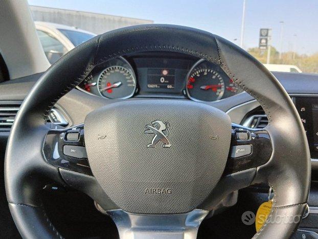 PEUGEOT 308 BlueHDi 130 S&S SW Allure