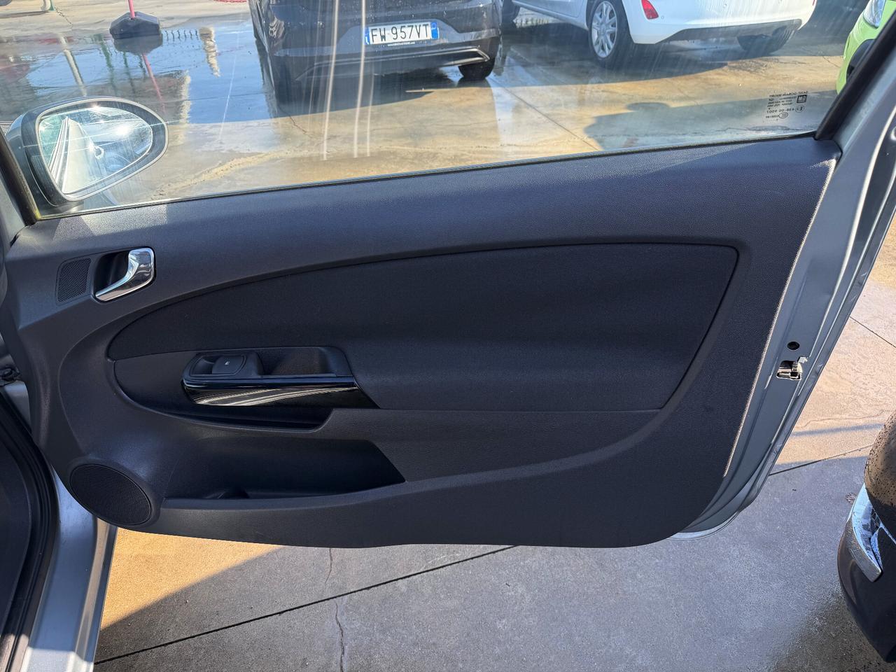 Opel Corsa 1.3 CDTI 75CV Edition10 /158.000KM