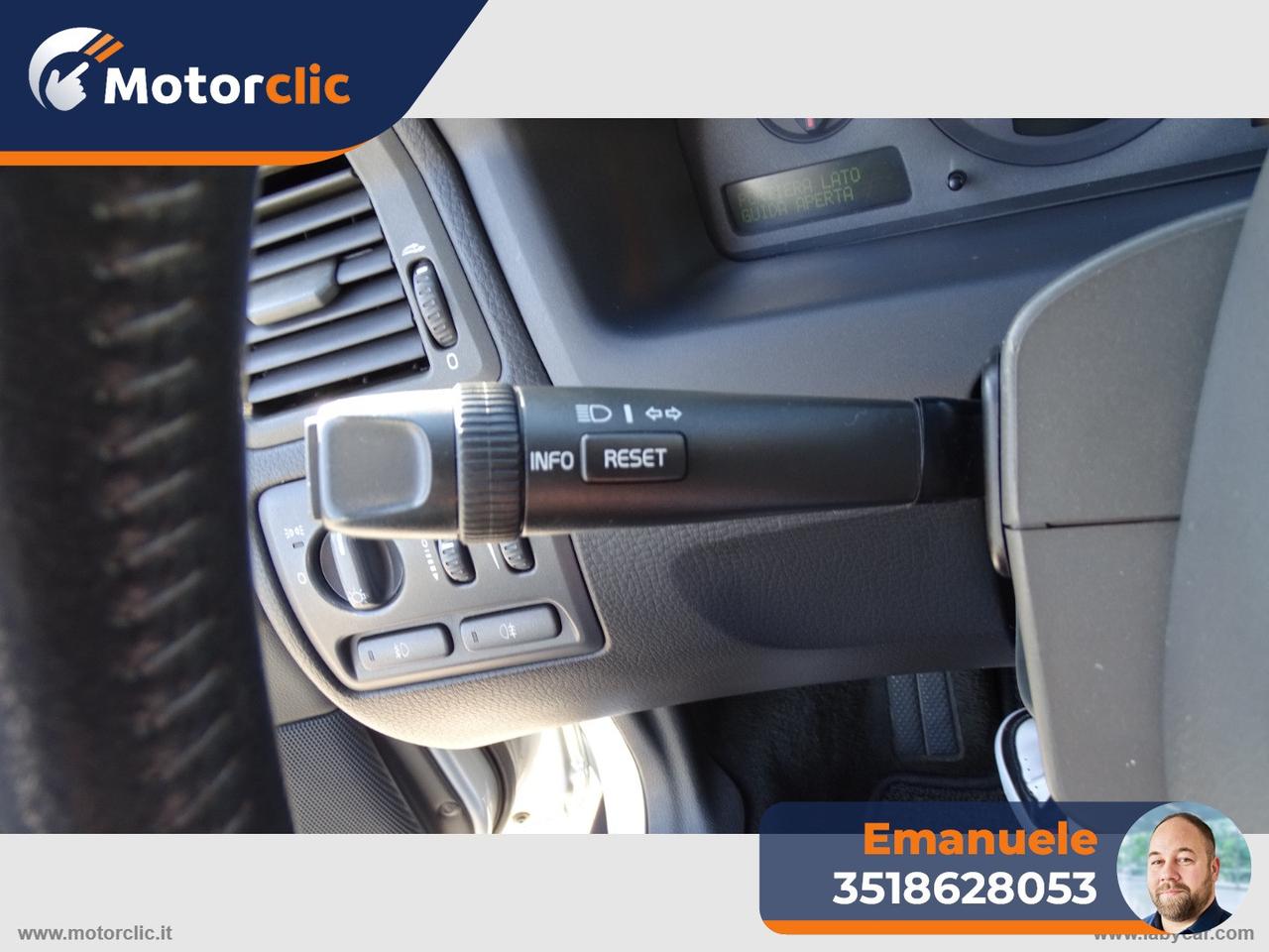 VOLVO V70 2.4 T AWD XC