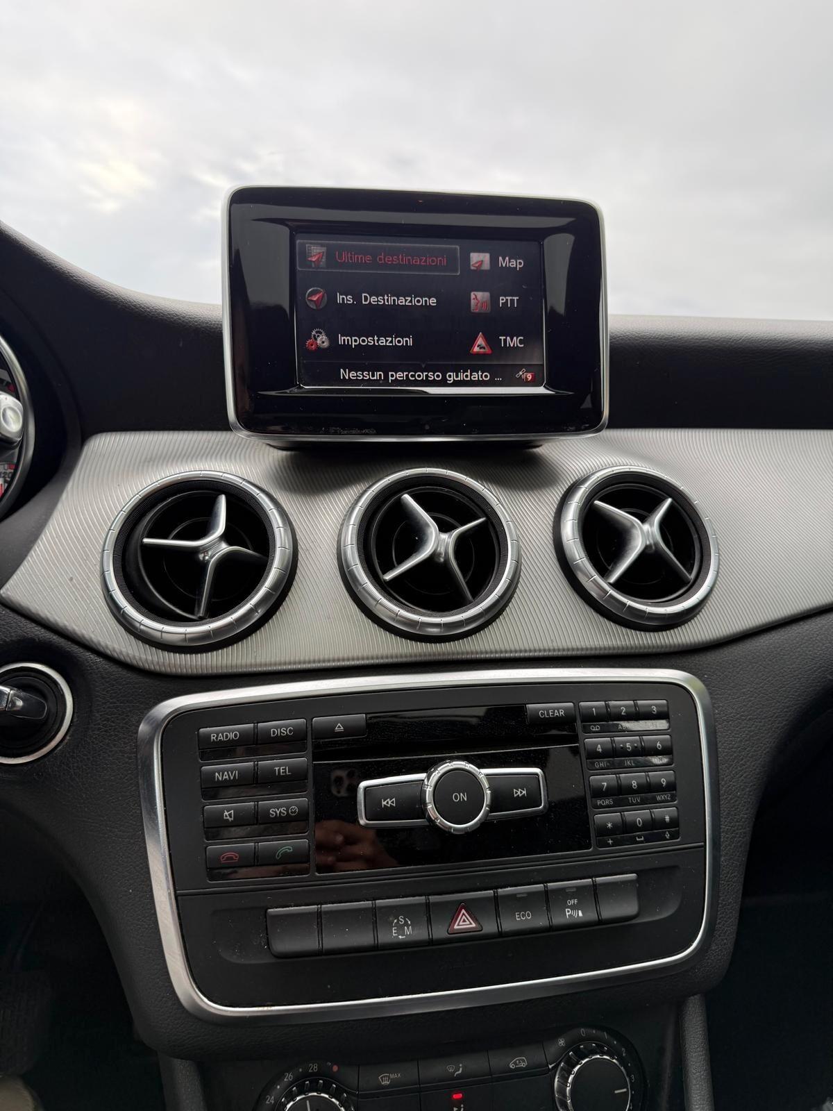 Mercedes-benz CLA 220 CLA 220 CDI Automatic Premium