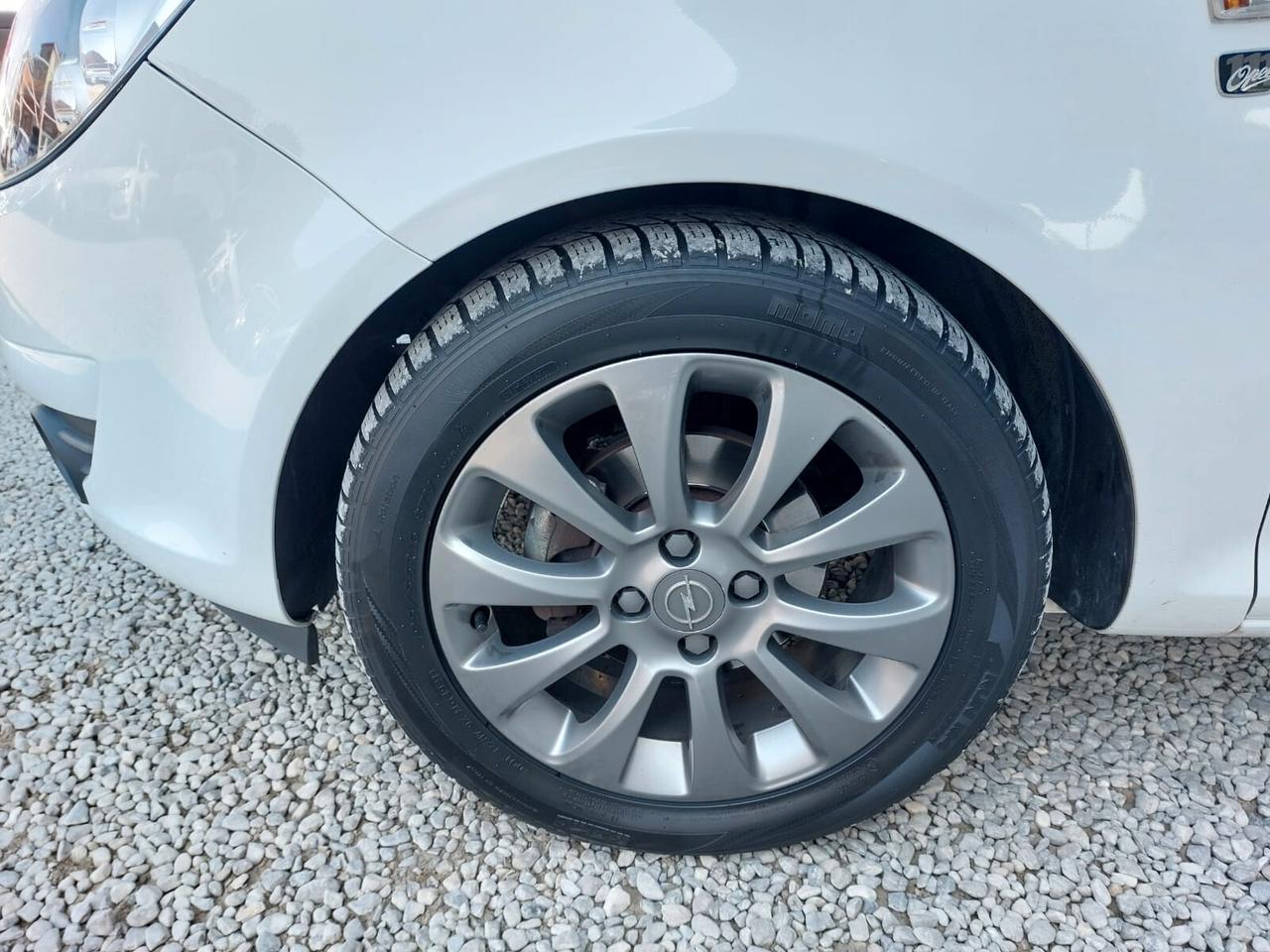 Opel Corsa 1.2 80CV 3 porte GPL- UNICO PROPRIETARIO