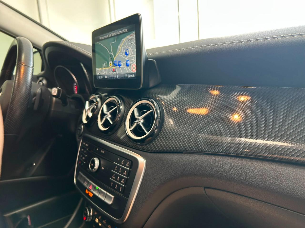 Mercedes-benz GLA 200 d Automatic Premium Night Edition