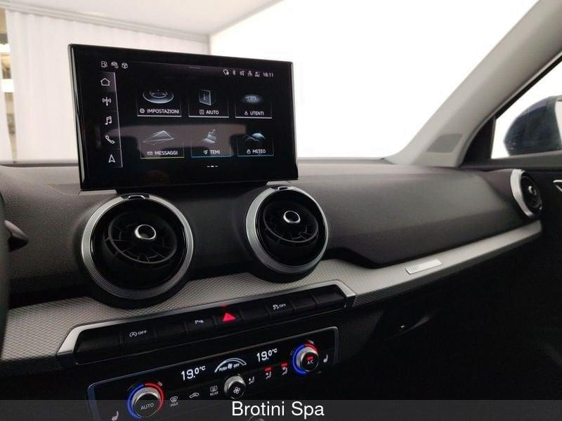 Audi Q2 Q2 35 TFSI Identity Black