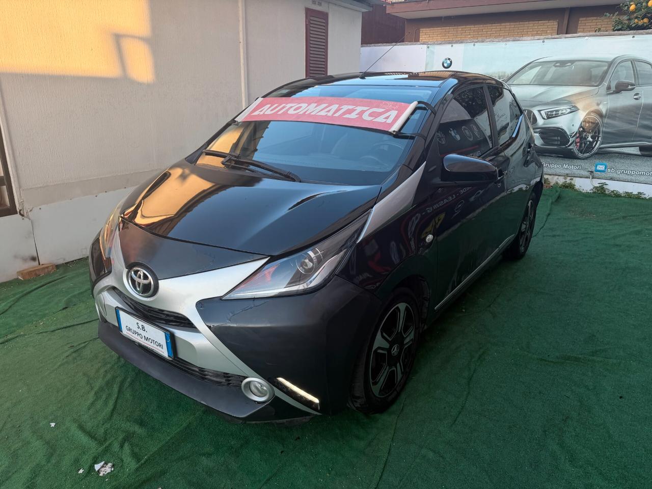 Toyota Aygo 2017 AUTOMATICA 1.0 VVT-i 69 CV 5 porte x-play