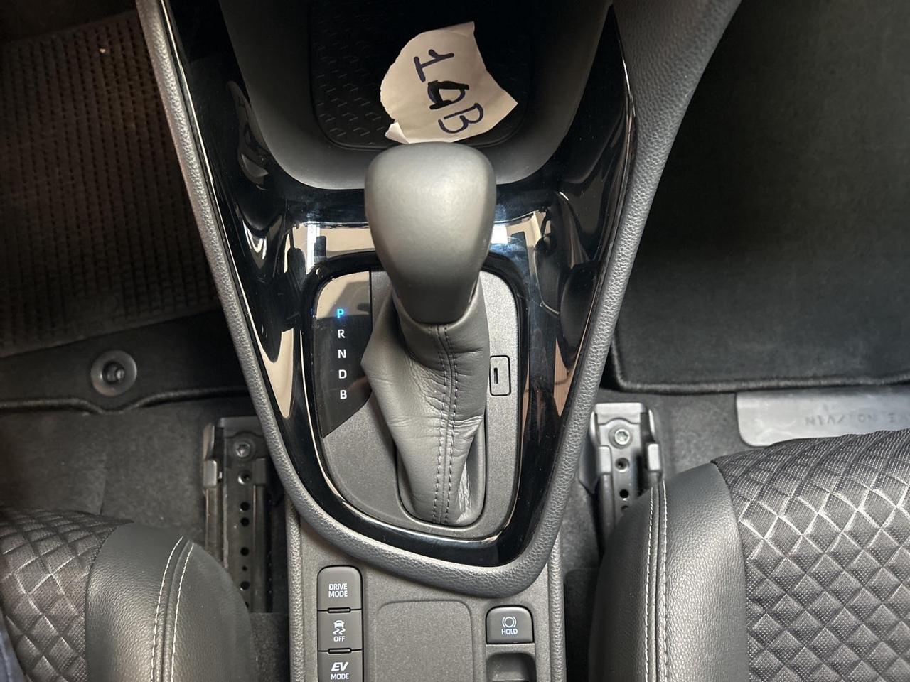 Toyota Yaris 1.5h Style