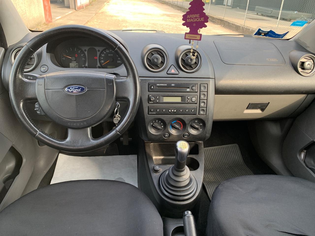 Ford Fiesta 1.4 16V 5p. Zetec