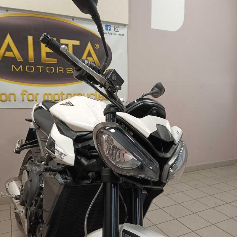 Triumph Street Triple 765 R - 2024