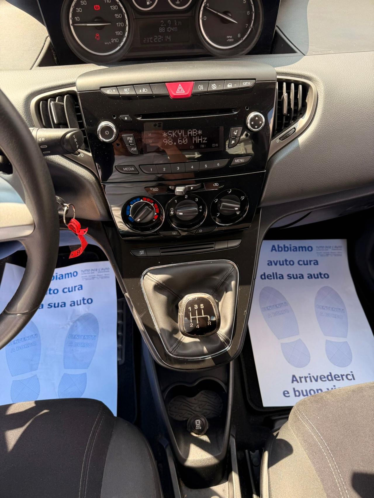 Lancia Ypsilon 1.2 69 CV 5 porte S&S Platinum