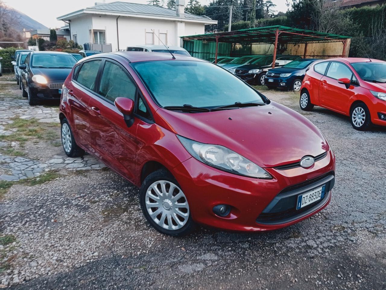 Ford Fiesta 1.4 5 porte Bz.- GPL Titanium