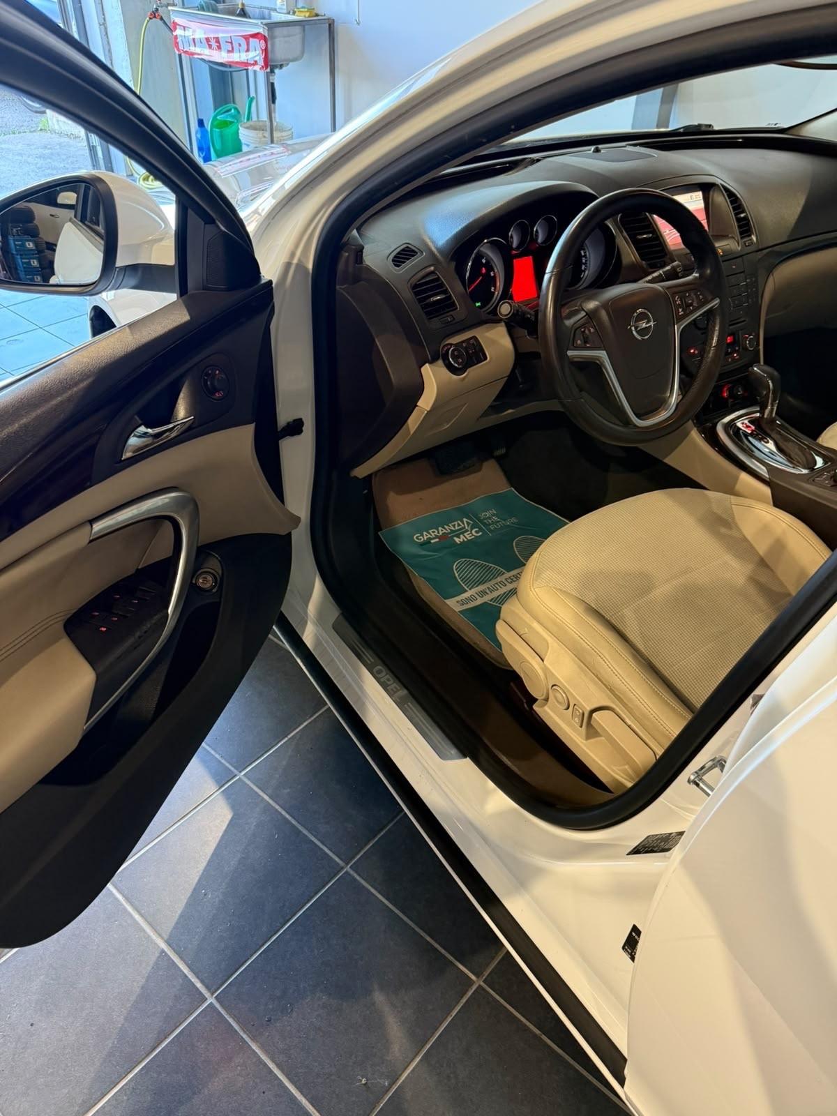 Opel Insignia 2.0 CDTI Sports Tourer -AUTOMATICA