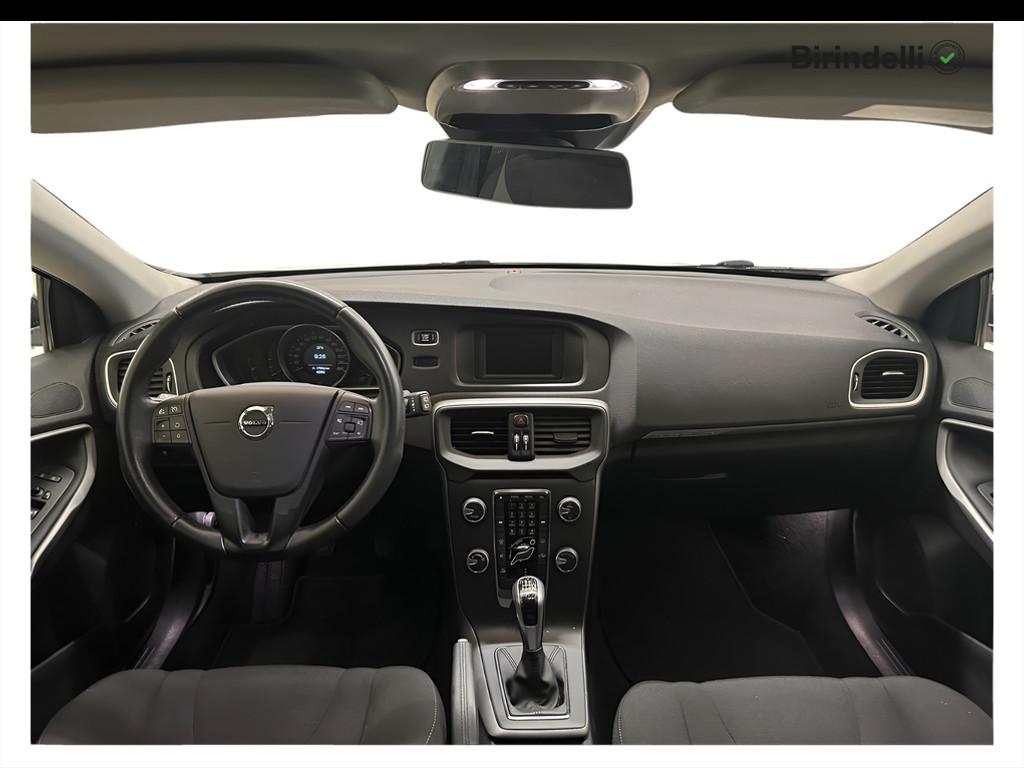 VOLVO V40 CC (2012-2020) - V40 Cross Country D2 Momentum