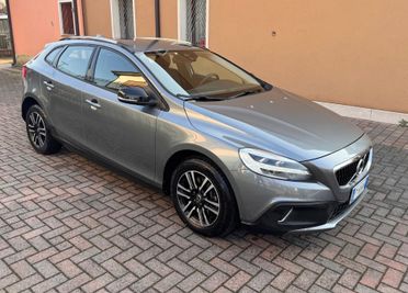 Volvo V40 Cross Country D2 Business Plus