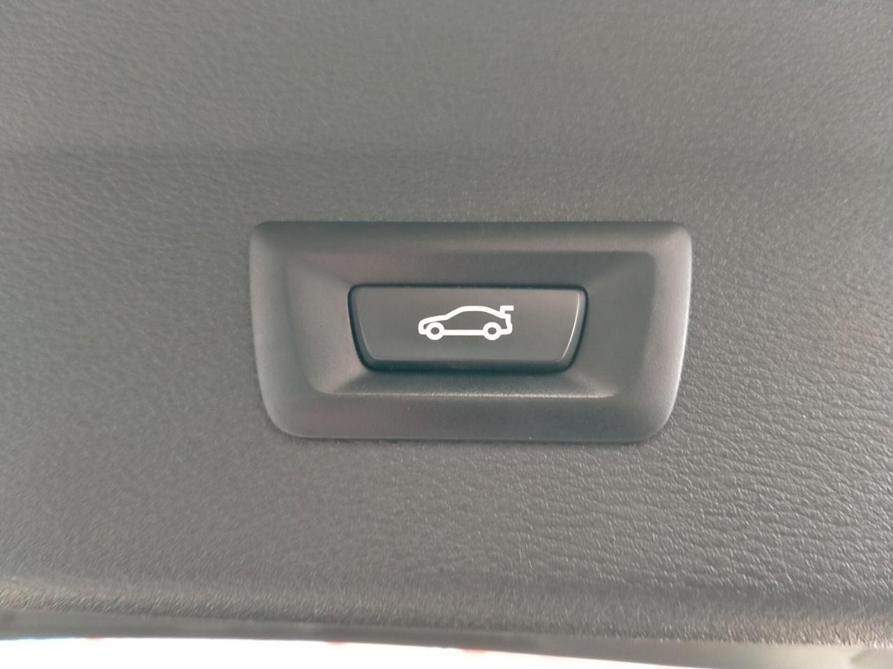 BMW X1 18D XDRIVE M.Y.20 XLINE / PELLE TOTALE / NERO LUCIDO