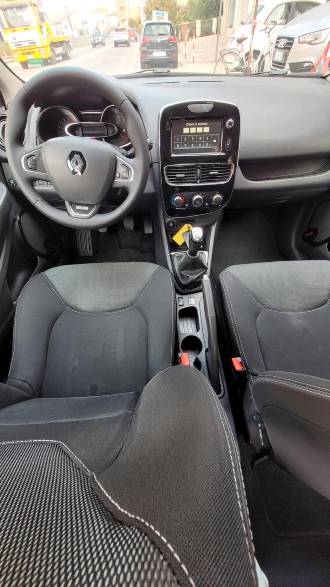 Renault Clio TCe 12V 90 CV GPL 5 porte Moschino Intens