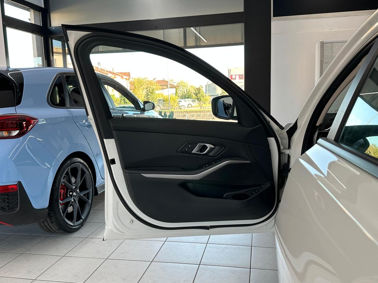 BMW 330 d Touring xdrive Business Advantage auto