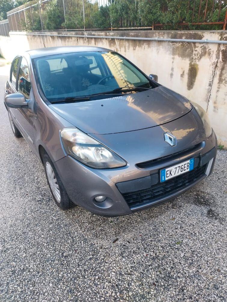 Renault Clio Yahoo!