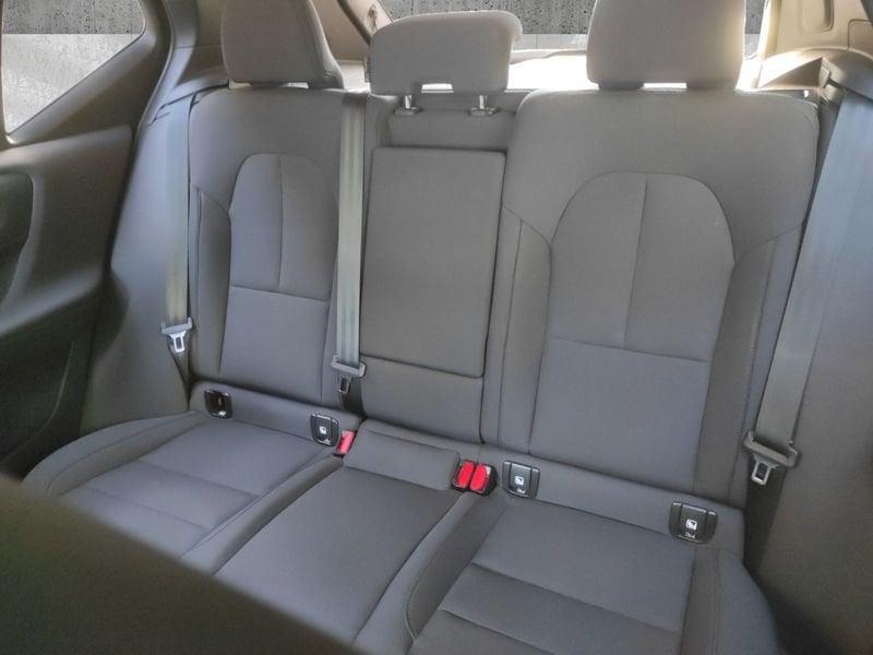 Volvo XC40 1.5 t2 Momentum auto my21