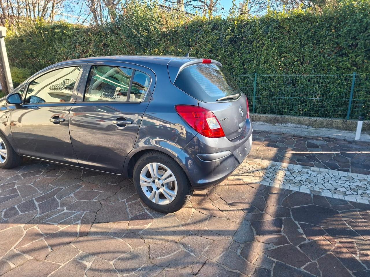 Opel Corsa 1.2 5 porte Edition
