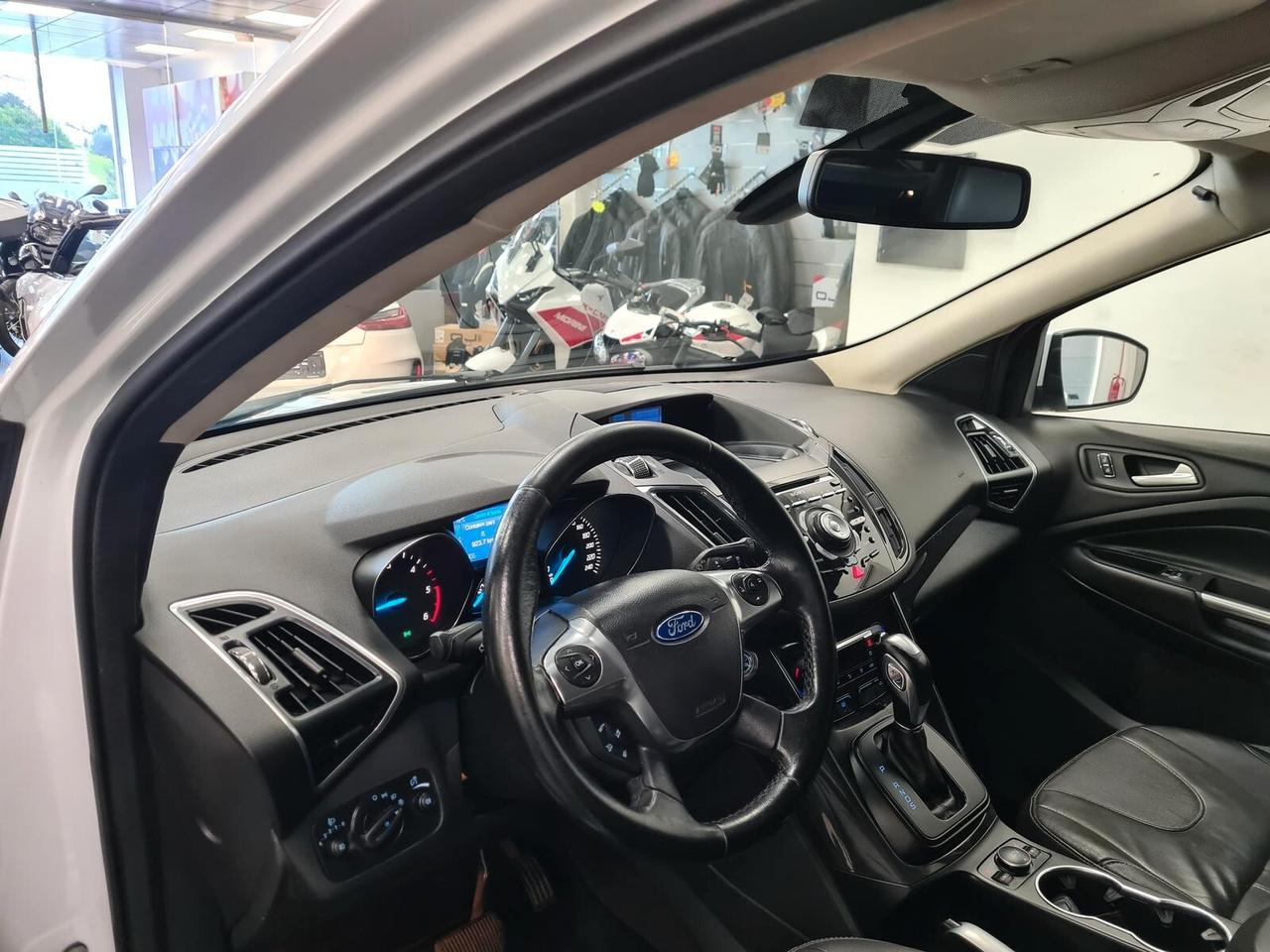 Ford Kuga 2.0 TDCI 140 CV 4WD Powershift Titanium