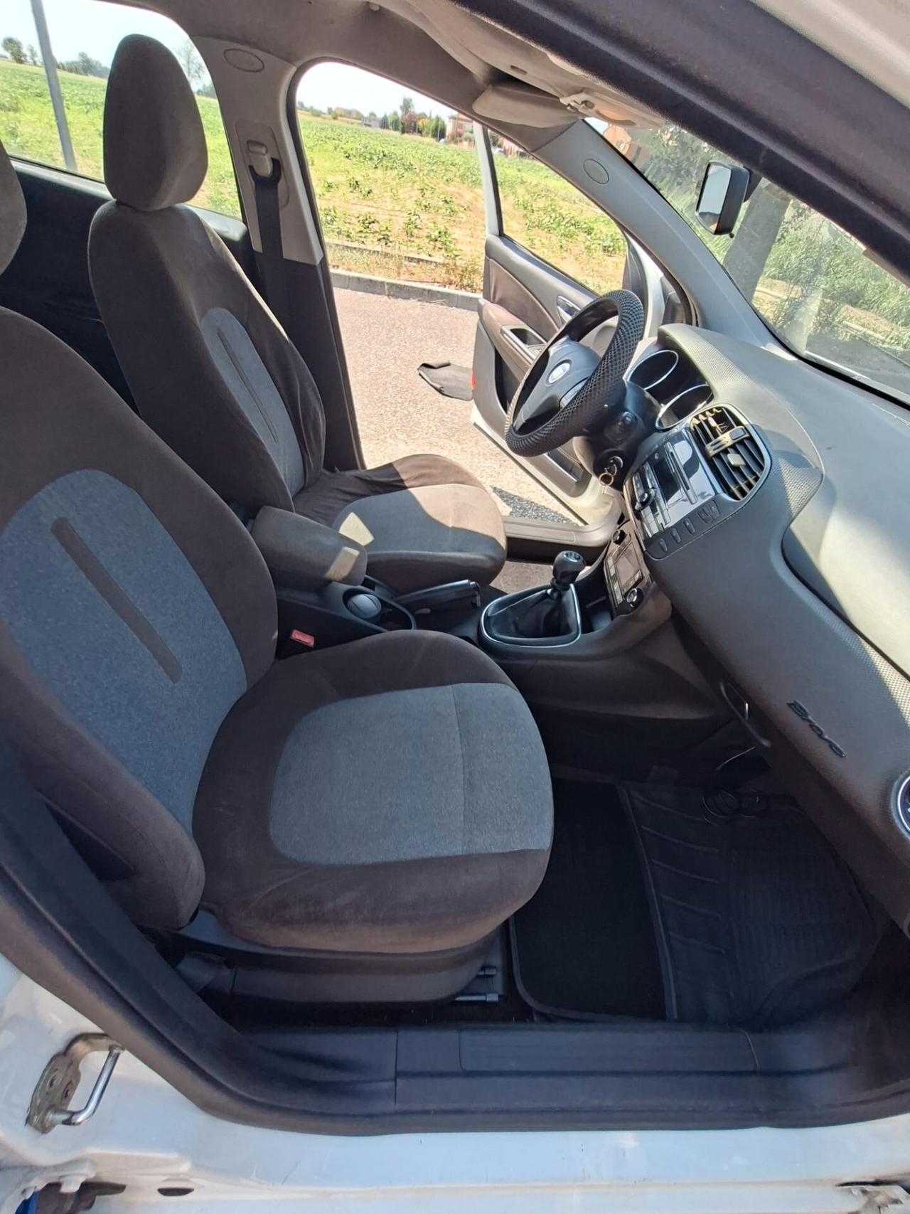 Fiat Bravo 1.6 MJT 105 CV Dynamic neopatentati