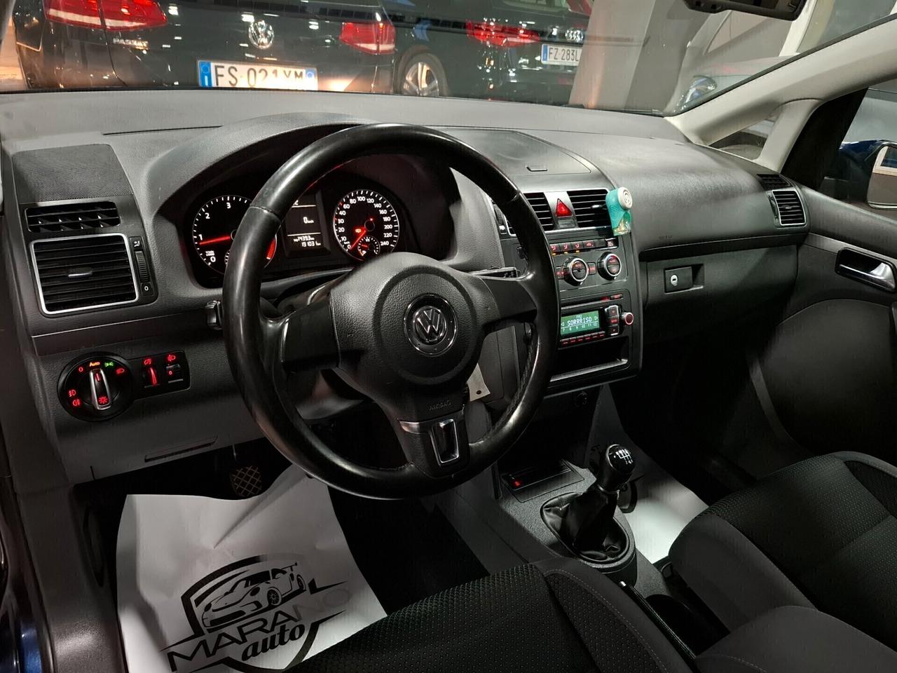 Volkswagen Touran 1.6 TDI 7 Posti NEOPATENTATI