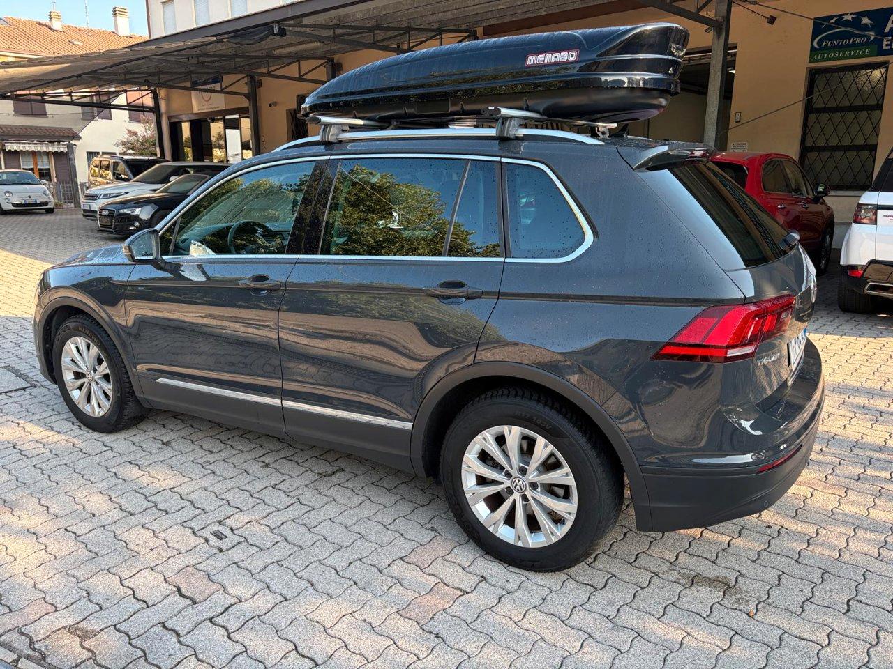 Volkswagen Tiguan 1.6 tdi Business 115cv OK NEOPATENTATO