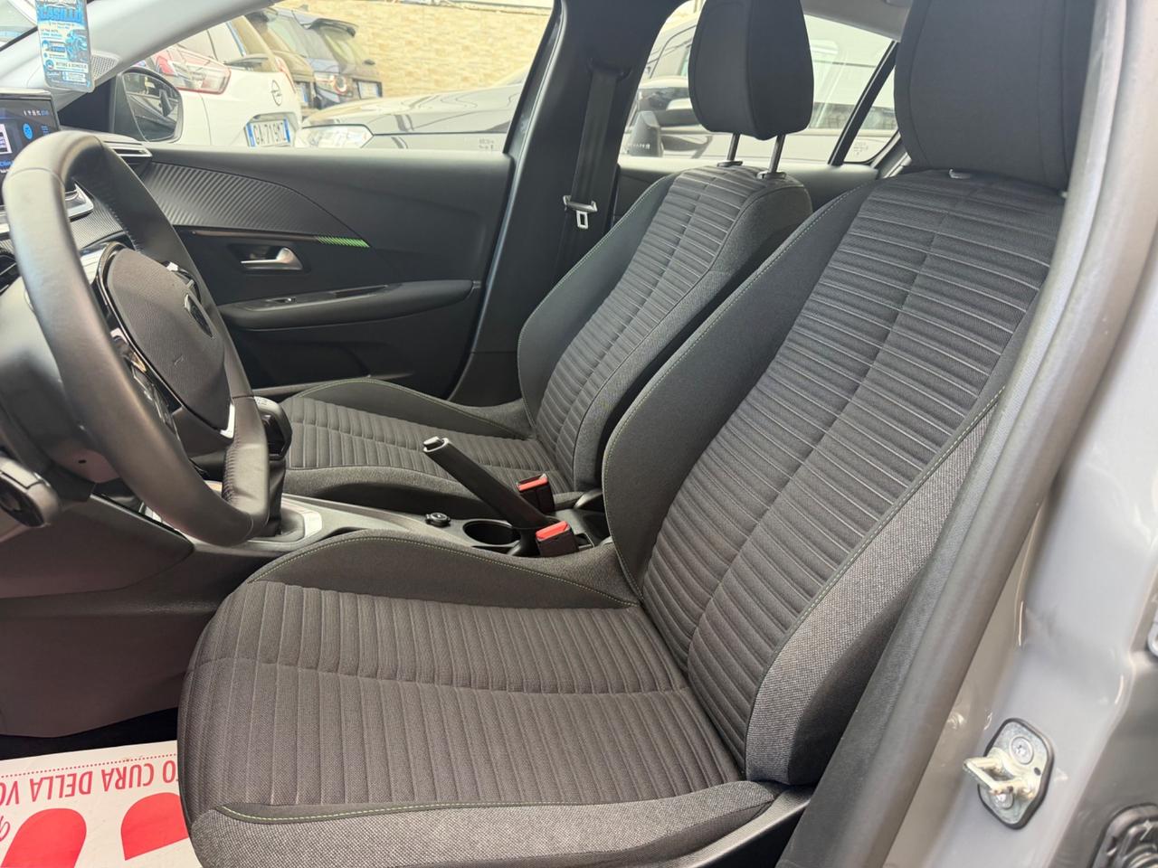 Peugeot 208 1.2 benzina 2024