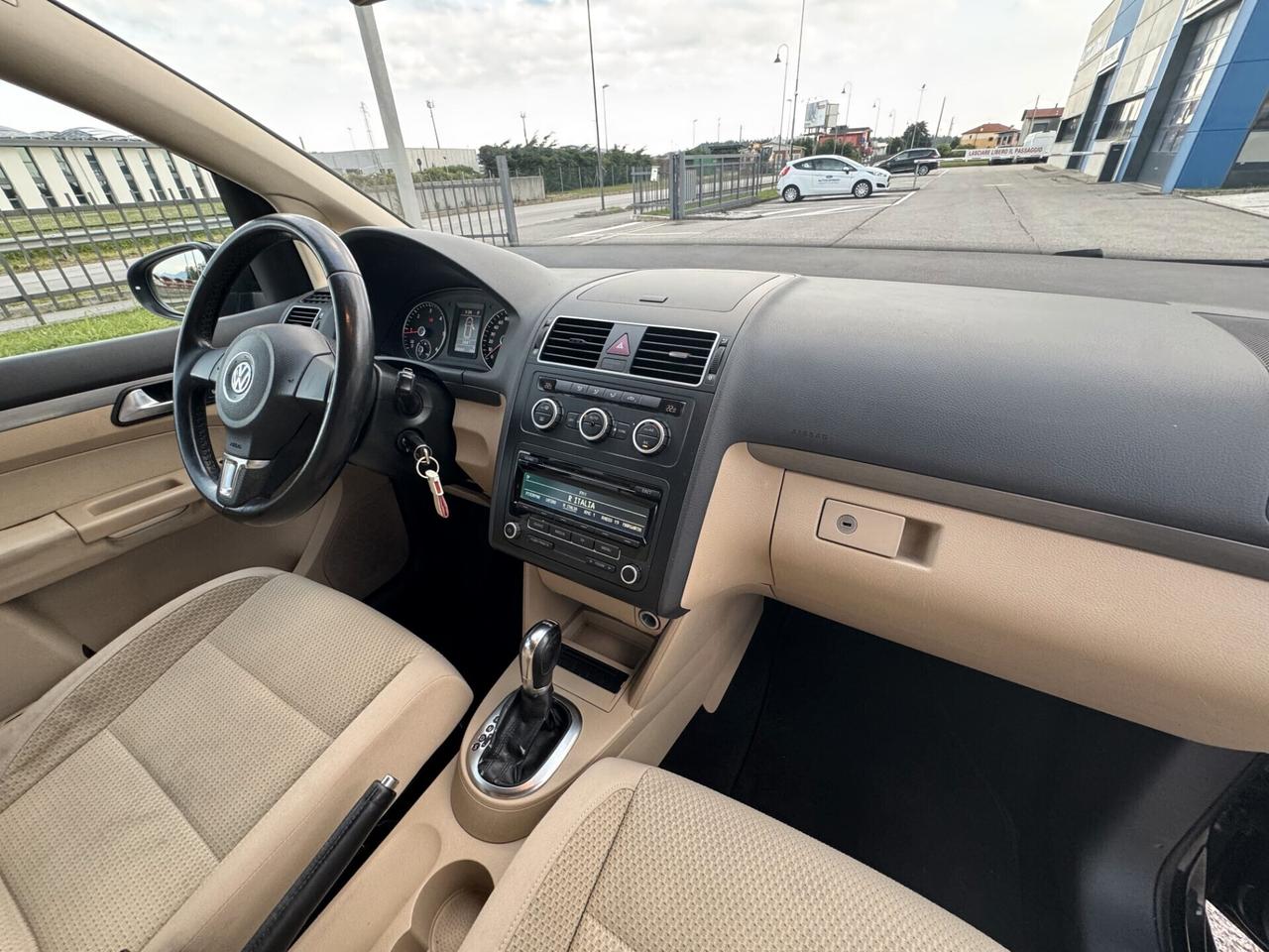 Volkswagen Touran 1.6TDI DSG Autom. 105CV - 7 Posti