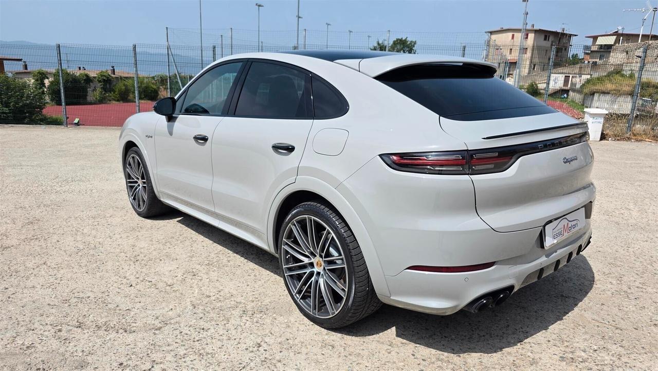 Porsche Cayenne Coupé 3.0 V6 E-Hybrid