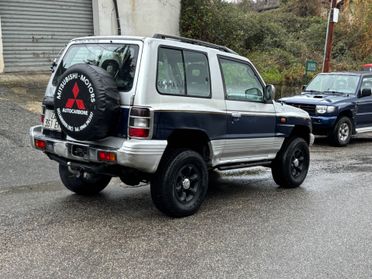 Mitsubishi Pajero 2500 turbo interccoler gls target